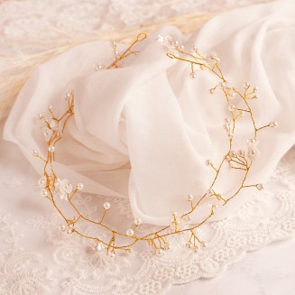 Ślubna gałązka ze złotym drucikiem, perełkami.