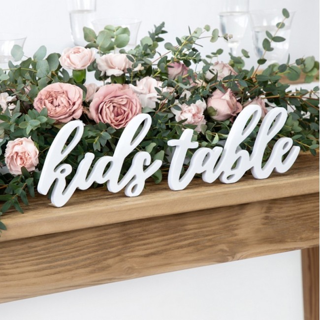 Drewniany napis kids table. Dekoracja do kącika dzieci na weselu.