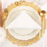 Eleganckie złote podkładki pod talerze papierowe