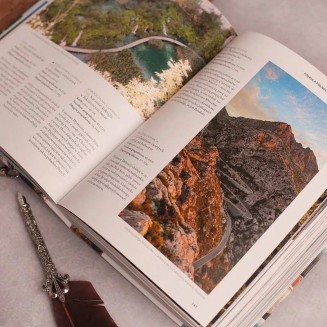 Wyjątkowy prezent personalizowany – książka i kubek