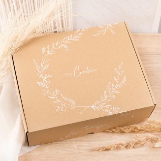 Prezent na urodziny dla dziewczyny – box ze słuchawkami