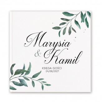Personalizowana księga gości z zielonymi listkami i imionami Pary młodej na okładce.