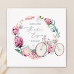 Księga gości z motywem roweru na okładce i kwiatową grafiką. Na księdze umieścimy imiona i datę ślubu.