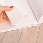 Księga ślubna z białymi kartkami. Piękny dodatek na wesele.