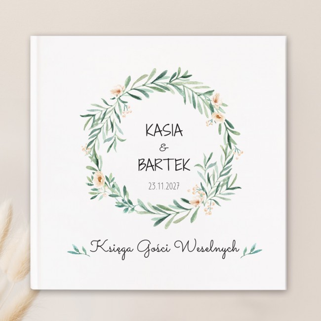 Personalizowana księga gości weselnych z grafiką subtelnego wianka.