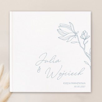 Księga personalizowana z motywem niebieskich kwiatów