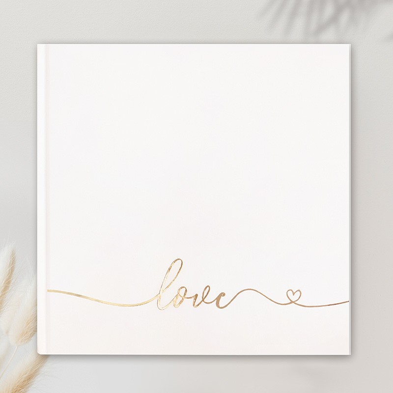 Księga gości weselnych w białym kolorze ze złotym napisem Love