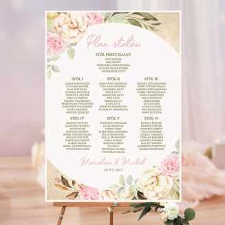 Plan stołów na salę weselną. Plakat z listą nazwisk gości i ich rozsadzeniem. Grafika kwiatowa na tle imitującym pergamin.