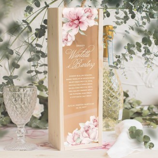 Drewniana skrzynka z personalizacją na prezent ślubny dla Pary Młodej.