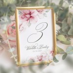 Personalizowana tabliczka na wesele. Dekoracja stołu z kolekcji Bukiet Ślubny.