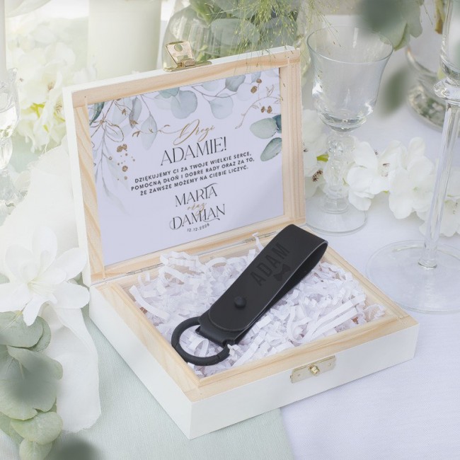 Brelok skórzany w czarnym kolorze. Podziękowanie dla świadka.