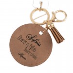 Skórzany okrągły breloczek dla kobiety z imieniem