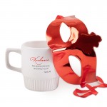 Kubek z maską na prezent walentynkowy dla kobiety.