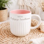 Kubek ze żłobieniem. Modny prezent dla świadkowej.