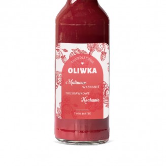 Prezent z malin i truskawek dla dziewczyny w szklanej butelce