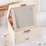Elegancka szkatułka na biżuterię z kluczykiem