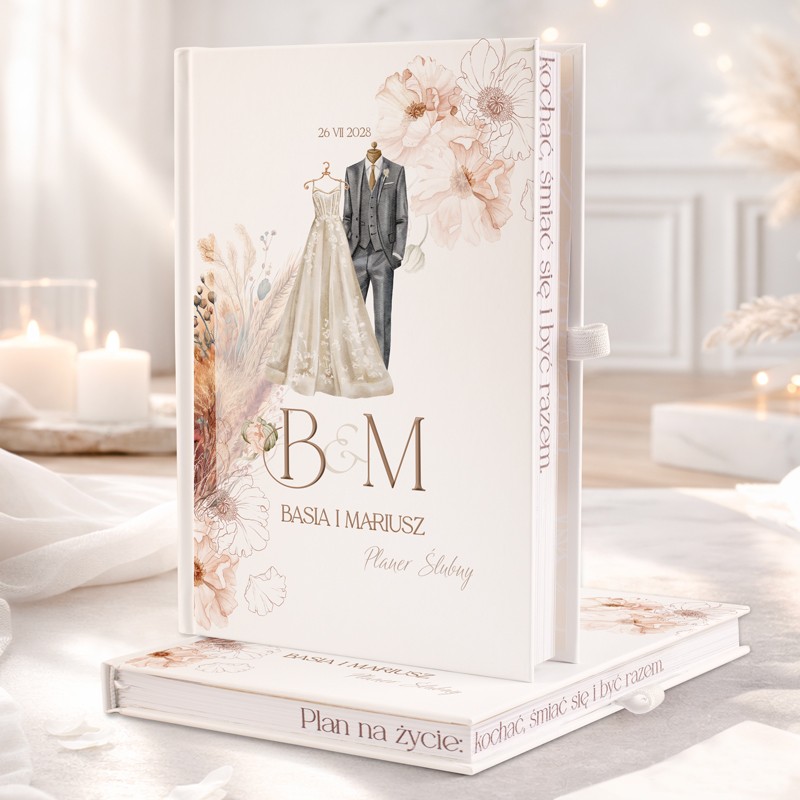 Planer ślubny z personalizacją na okładce.