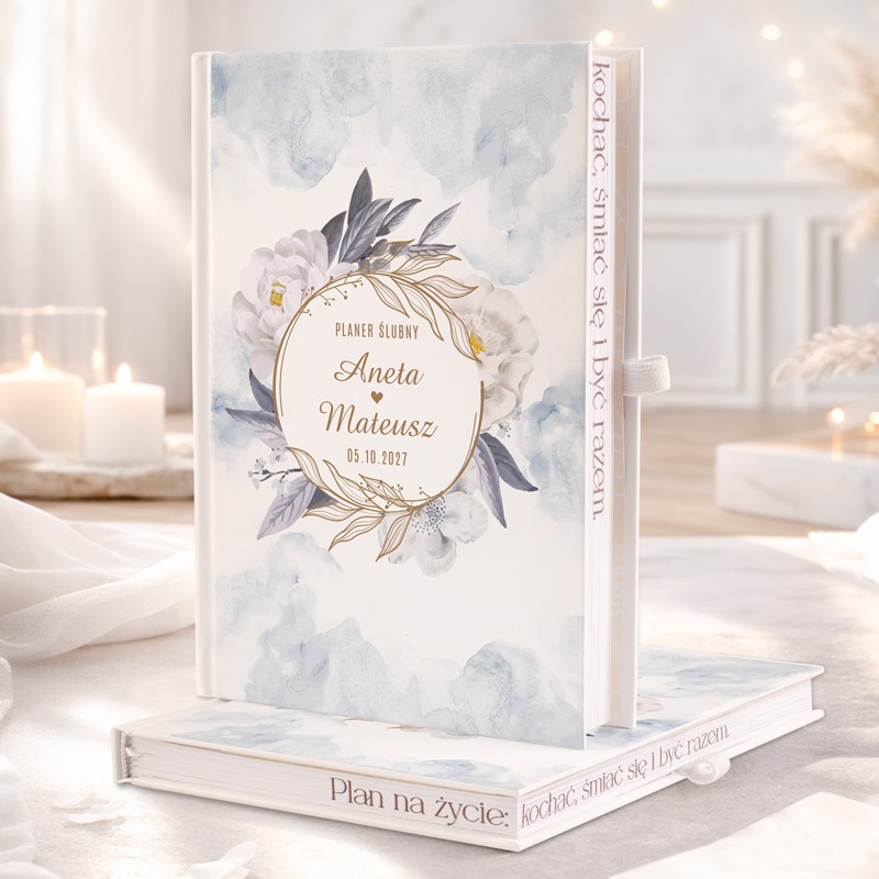 Personalizowany planer ślubny w niebieskiej kolorystyce.