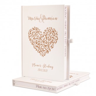 Planer ślubny z personalizowaną okładką.