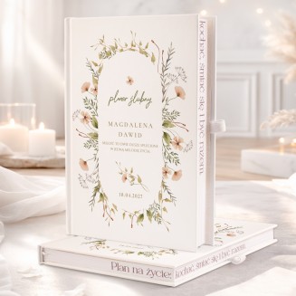 Personalizowany planer ślubny dla panny młodej.