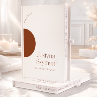 Planer ślubny z minimalistyczną grafiką.