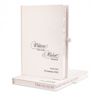 Planer personalizowany w minimalistycznym stylu.