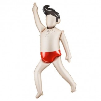 Balon foliowy w kształcie faceta w czerwonych slipach jako gadżet imprezowy do zdjęć.