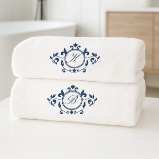 Personalizowany komplet ręczników kąpielowych dla pary.