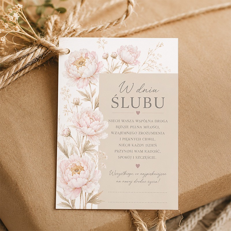 Bilecik do prezentu ślubnego z kwiatową grafiką jest eleganckim dodatkiem dla Pary Młodej.
