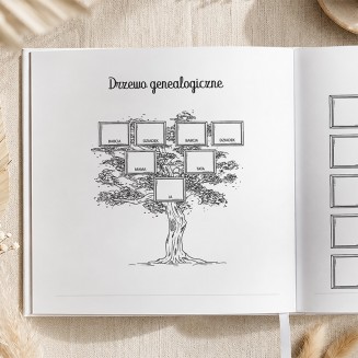 Książka wspomnień z miejscem na uzupełnienie drzewa genealogicznego.