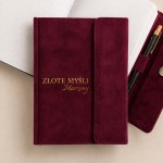 Welurowy notes z imieniem w kolorze bordowym