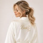 Szlafrok z napisem bride