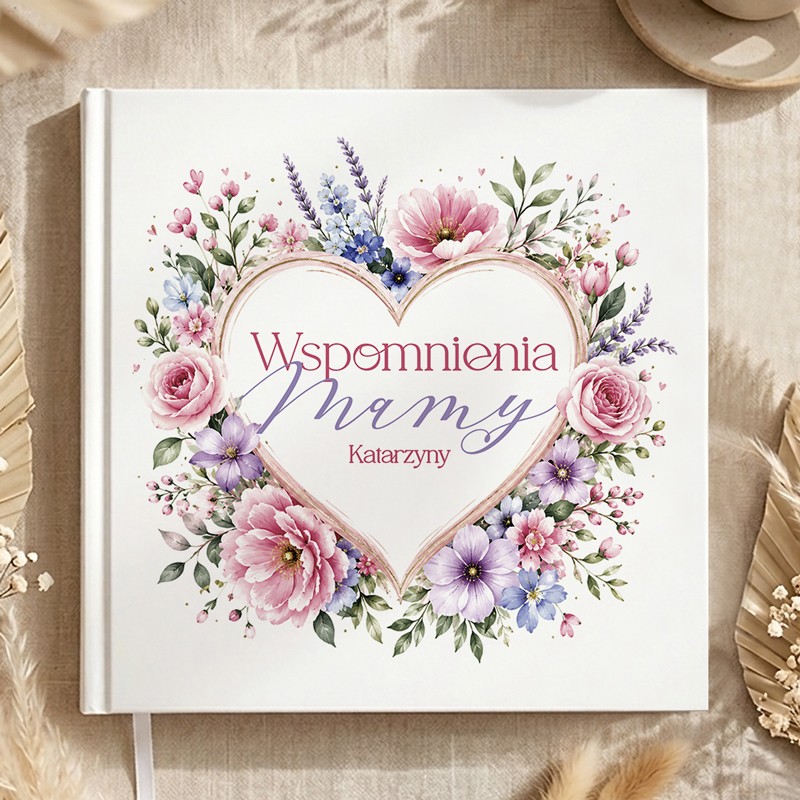 Personalizowana Księga na Wspomnienia Mamy z kwiatową okładką i imieniem to wyjątkowa książka wspomnień dla mamy.