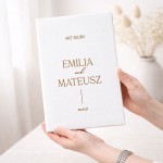 Personalizowana teczka na akt ślubu.