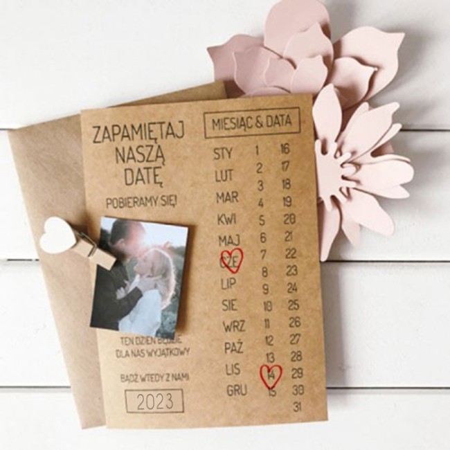 SAVE THE DATE - zawiadomienie dla gości o dacie ślubu wykonane na kraftowym papierze. Doskonały dodatek ślubny.