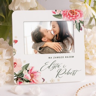 Biała ramka na ślubną fotografię. Grafika w różowe kwiaty. Prezent dla Pary Młodej.